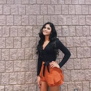 Meet your Posher, Dianella